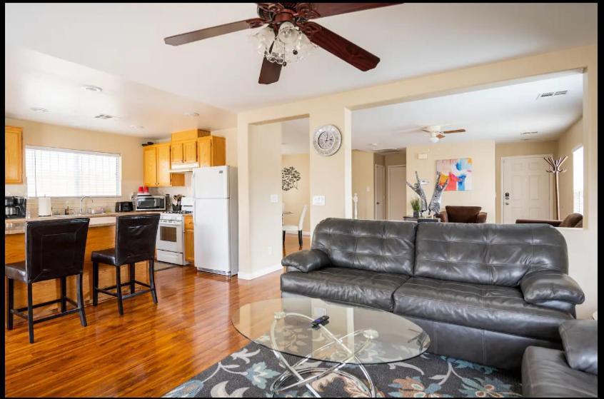 4 Bedroom North Las Vegas With Pool Ngoại thất bức ảnh