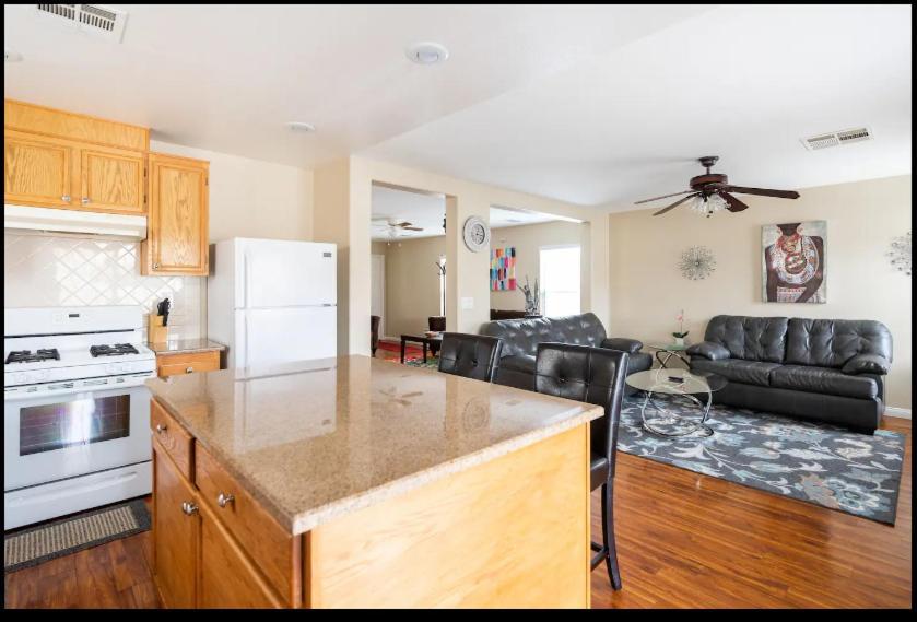 4 Bedroom North Las Vegas With Pool Ngoại thất bức ảnh